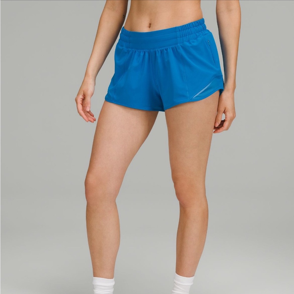 Lululemon Hotty Hot Low Rise 4in Short Poolside